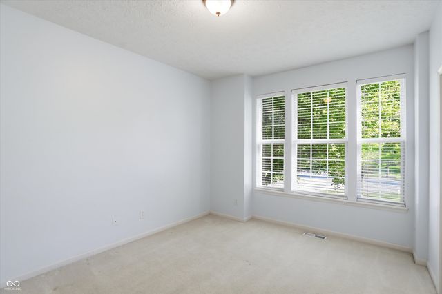 13042 Ratliff Run, Fishers, IN 46037