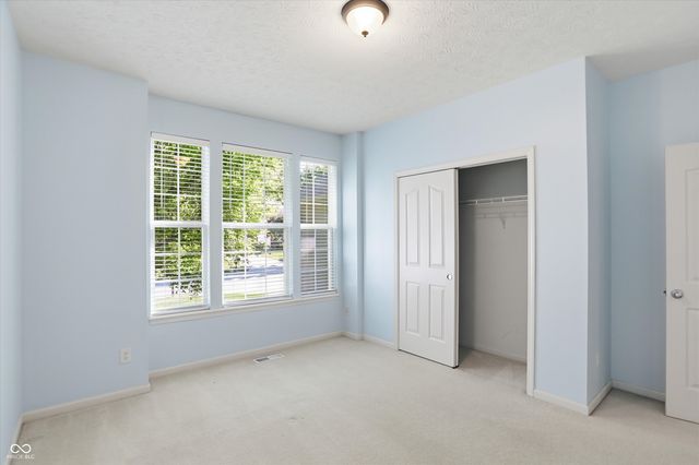 13042 Ratliff Run, Fishers, IN 46037