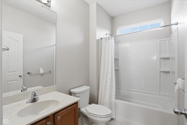 13042 Ratliff Run, Fishers, IN 46037