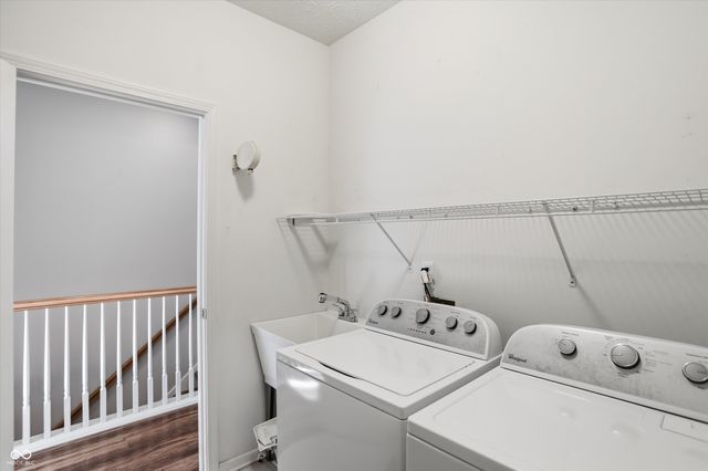 13042 Ratliff Run, Fishers, IN 46037