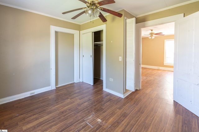 106 Williams Street, Laurens, SC 29360