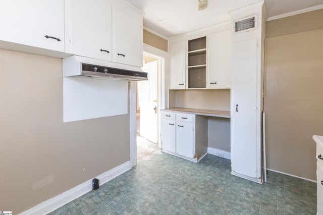 106 Williams Street, Laurens, SC 29360