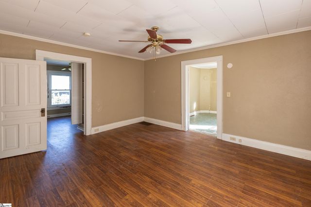 106 Williams Street, Laurens, SC 29360