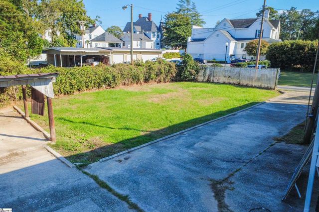 106 Williams Street, Laurens, SC 29360