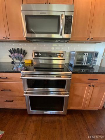 684 Mather Avenue, Ishpeming, MI 49849