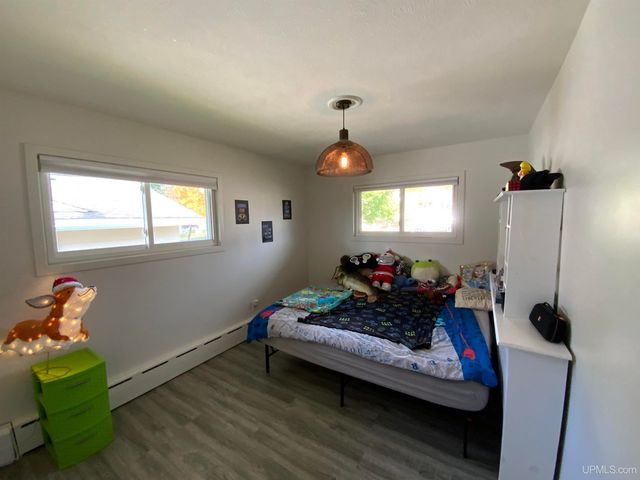 684 Mather Avenue, Ishpeming, MI 49849