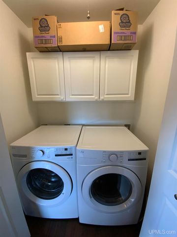 684 Mather Avenue, Ishpeming, MI 49849