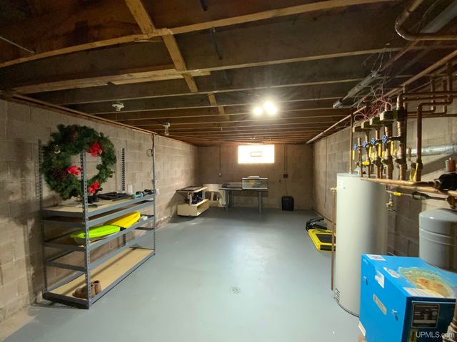 684 Mather Avenue, Ishpeming, MI 49849