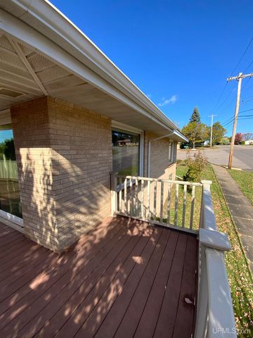 684 Mather Avenue, Ishpeming, MI 49849