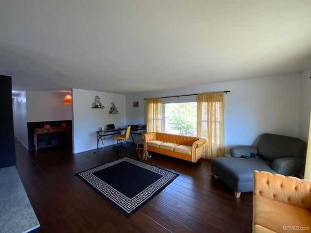 684 Mather Avenue, Ishpeming, MI 49849