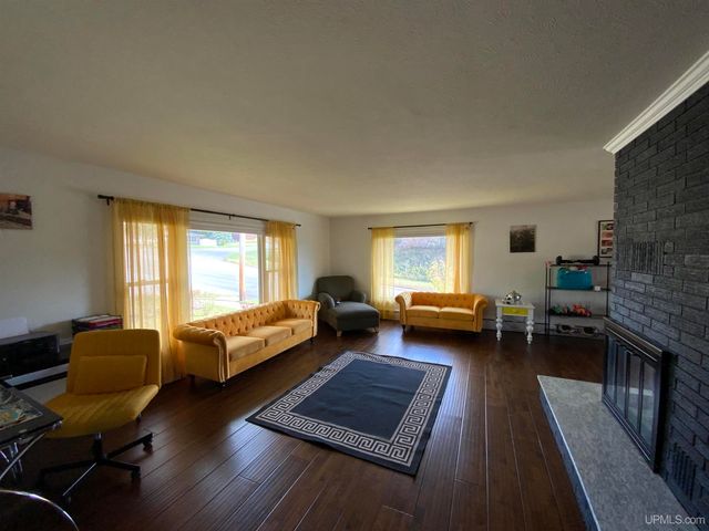 684 Mather Avenue, Ishpeming, MI 49849