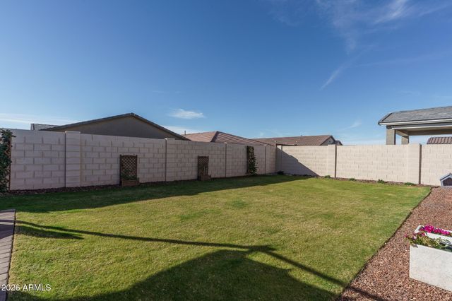 17851 W RED FOX Road, Surprise, AZ 85387