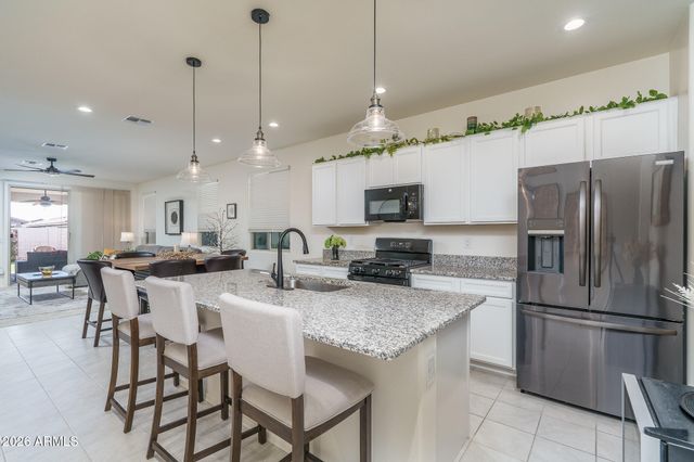 17851 W RED FOX Road, Surprise, AZ 85387