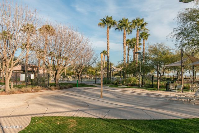 17851 W RED FOX Road, Surprise, AZ 85387