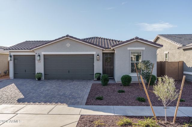 17851 W RED FOX Road, Surprise, AZ 85387