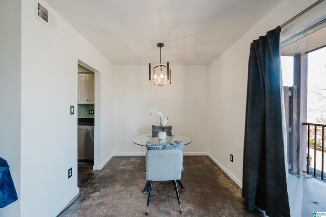 2409 Arlington Cres Apt A, Birmingham, AL 35205