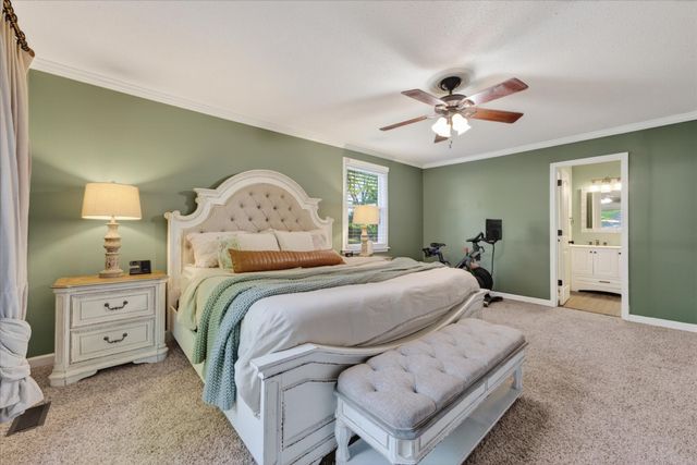 460 Rivermont Dr, Clarksville, TN 37043