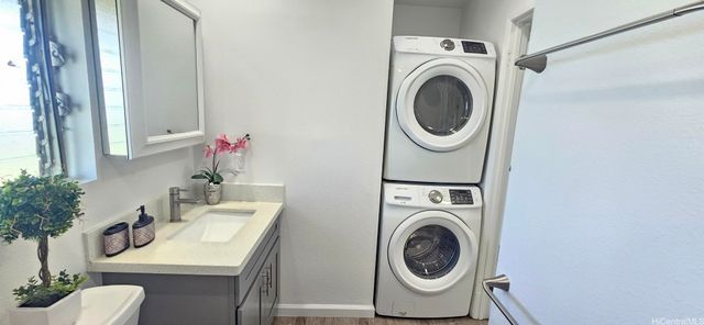 94-513 Lumiaina Street M206, Waipahu, HI 96797