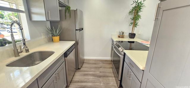 94-513 Lumiaina Street M206, Waipahu, HI 96797