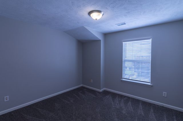 4026 Cody Dr, La Vergne, TN 37086