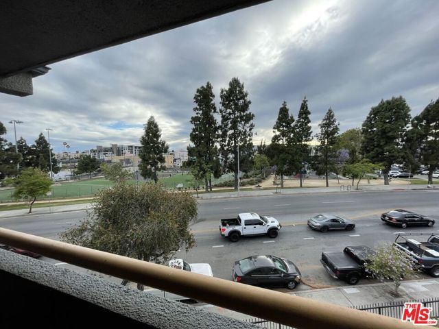 955 S Normandie Avenue, Los Angeles, CA 90006