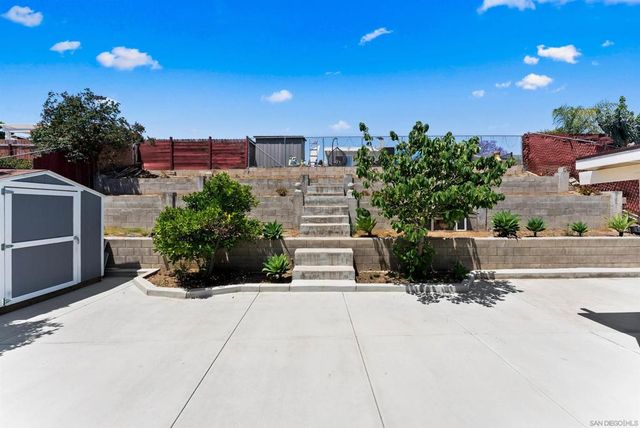240 Ledgewood Ln, San Diego, CA 92114