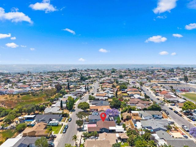 240 Ledgewood Ln, San Diego, CA 92114