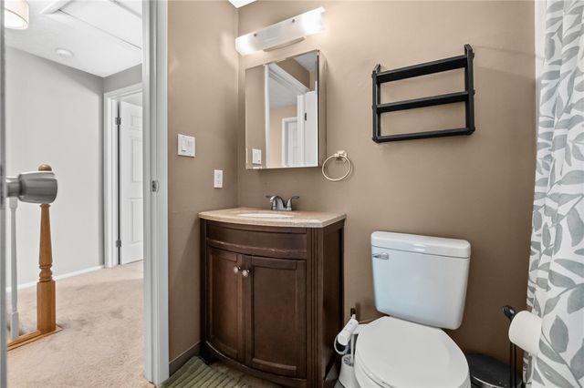 119 Shadowlawn Dr, Whitehall, PA 15236