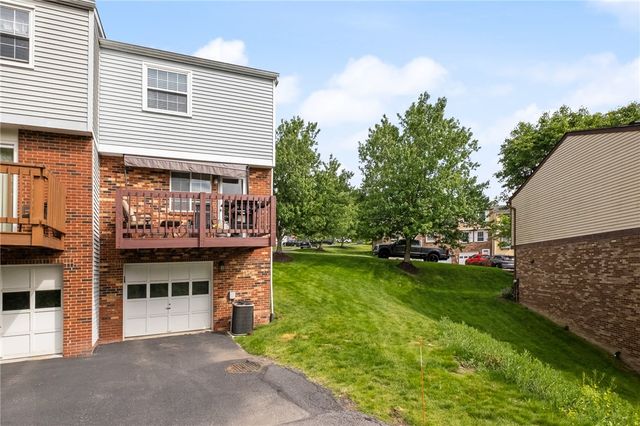 119 Shadowlawn Dr, Whitehall, PA 15236