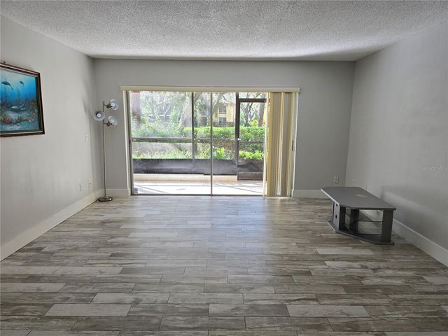 4411 SHADY TERRACE LANE 114, Tampa, FL 33613