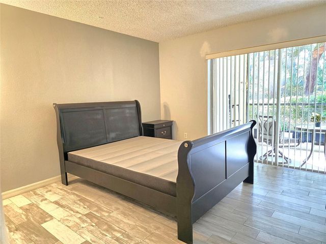 4411 SHADY TERRACE LANE 114, Tampa, FL 33613