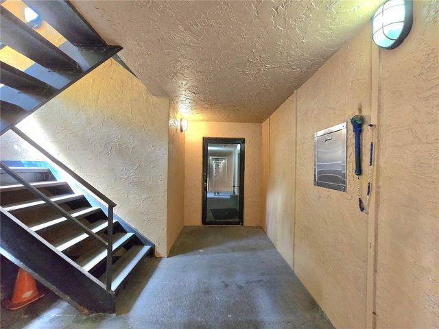 4411 SHADY TERRACE LANE 114, Tampa, FL 33613