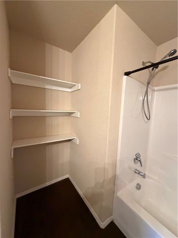 817 NW 67th Avenue, Bentonville, AR 72713