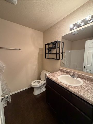 817 NW 67th Avenue, Bentonville, AR 72713