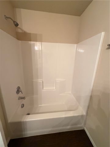 817 NW 67th Avenue, Bentonville, AR 72713