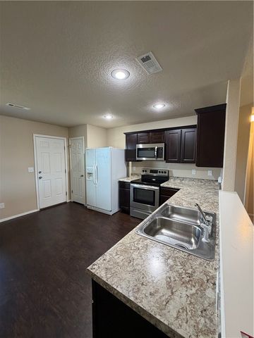817 NW 67th Avenue, Bentonville, AR 72713
