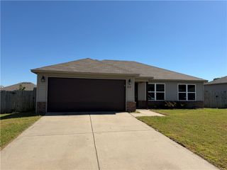 817 NW 67th Avenue, Bentonville, AR 72713