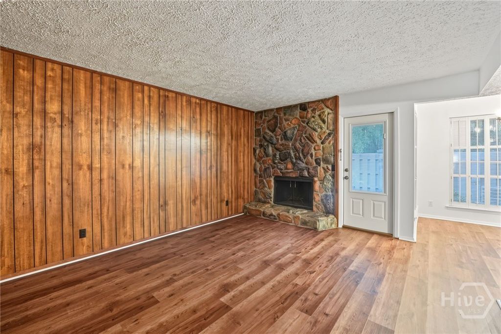 Image 10 of property listing at 459 Mall Boulevard 69, Savannah, GA 31406