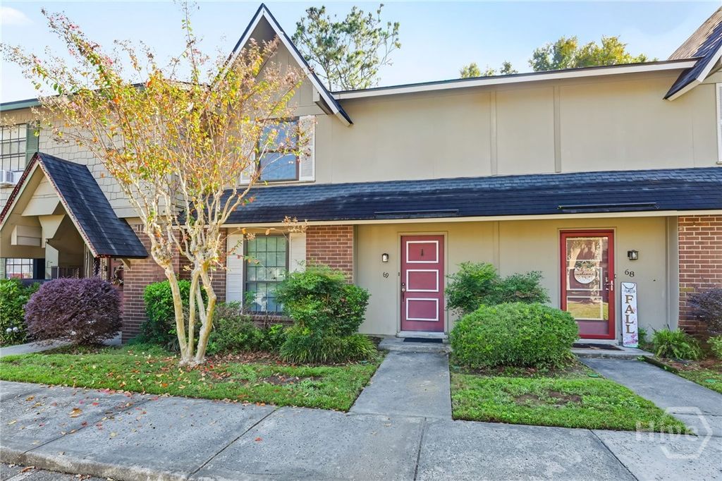 Image 2 of property listing at 459 Mall Boulevard 69, Savannah, GA 31406