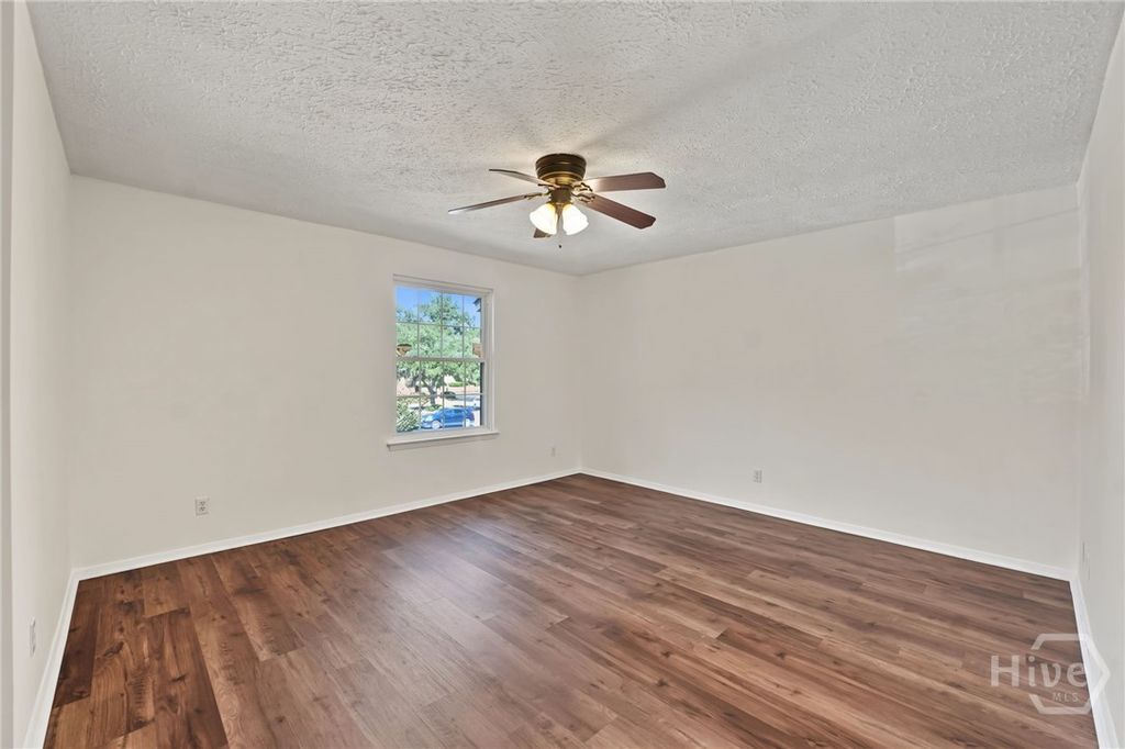Image 20 of property listing at 459 Mall Boulevard 69, Savannah, GA 31406