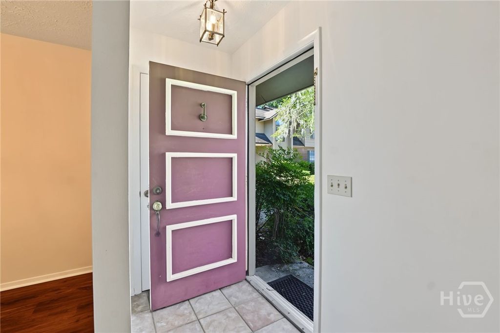 Image 4 of property listing at 459 Mall Boulevard 69, Savannah, GA 31406
