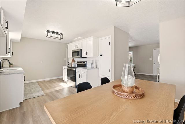 1225 Longfellow Drive, Clarksville, IN 47129