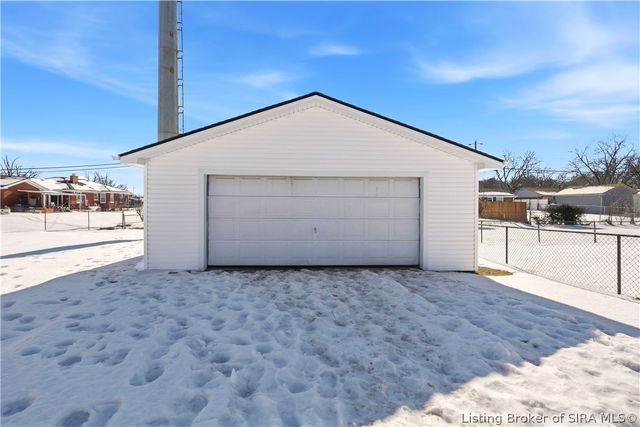 1225 Longfellow Drive, Clarksville, IN 47129