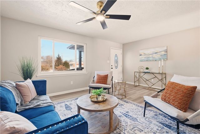 1225 Longfellow Drive, Clarksville, IN 47129