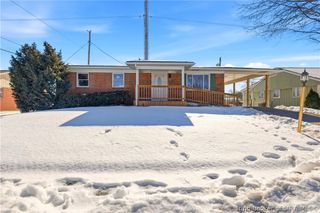 1225 Longfellow Drive, Clarksville, IN 47129