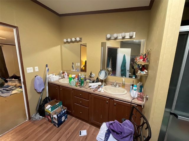 5180 Vz County Road 3415, Wills Point, TX 75169