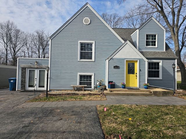 205 Cornwall Drive, Crete, IL 60417