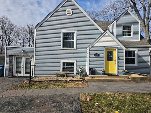 205 Cornwall Drive, Crete, IL 60417