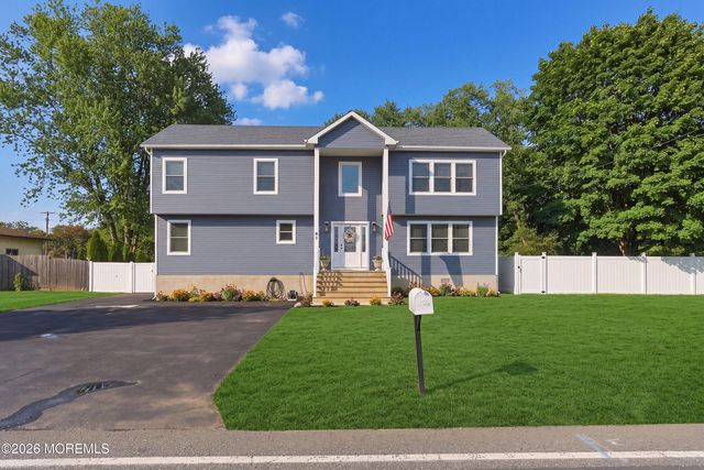 83 Whitesville Road, Jackson, NJ 08527