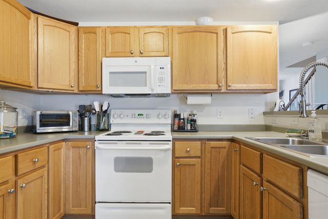 48 Mulberry St Unit 4, Concord, NH 03301